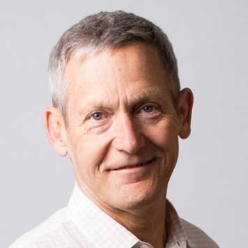 A person smiling for a picture

AI-generated content may be incorrect.